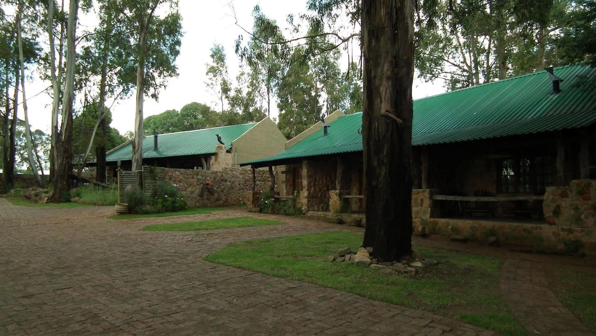 Hôtel Kliphuisjes à Dullstroom Extérieur photo