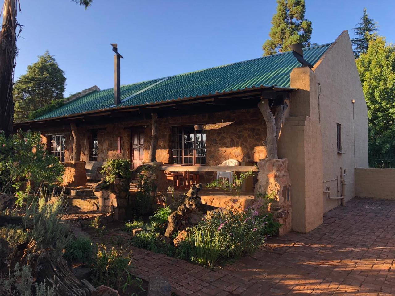 Hôtel Kliphuisjes à Dullstroom Extérieur photo